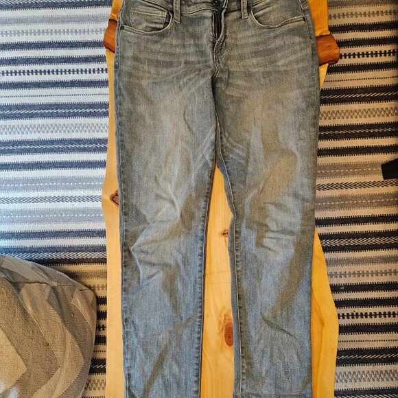 Carve Designs Carson Jean in Beach Blue - organic cotton! Fit like a 4 or 6 - Picture 9 of 10